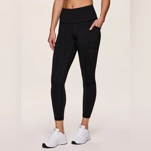 Rbx Prime Tech Flex Ultra Hold 7/8 Legging in black size large